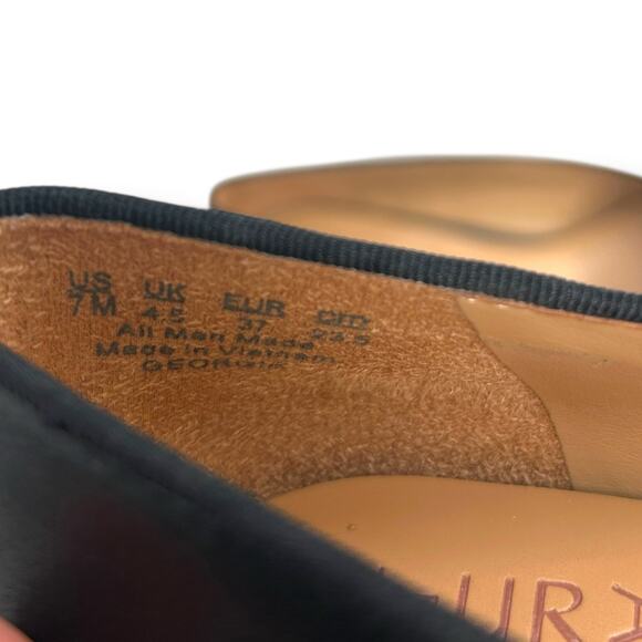 Naturalizer Black Low Heel Pumps Size 7 Chunky Kitten Heel Pointy Toe Heels - Picture 4 of 11